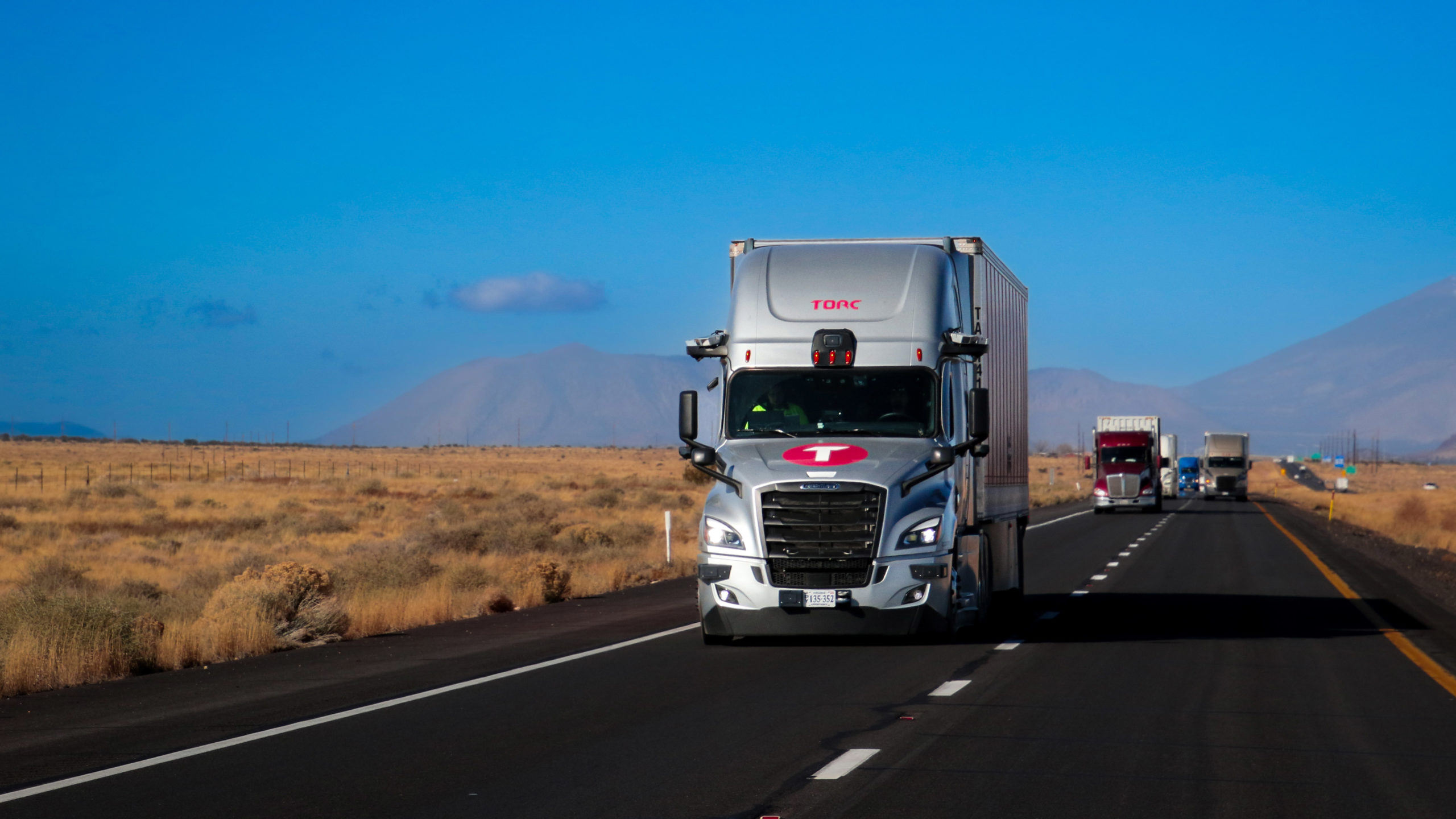 Torc autonomous Cascadia Freightliner in Arizona on the highway